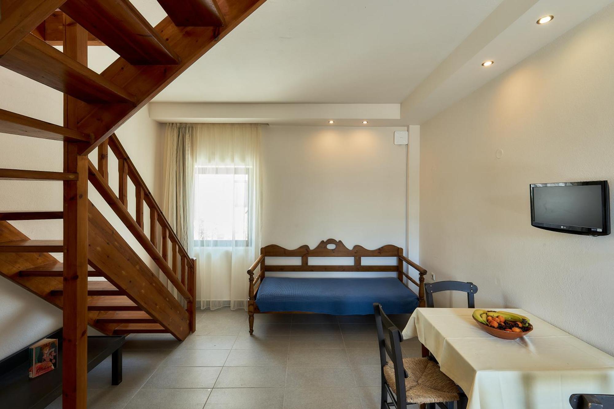 Creteco Hotel & Suites Goúrnes Εξωτερικό φωτογραφία