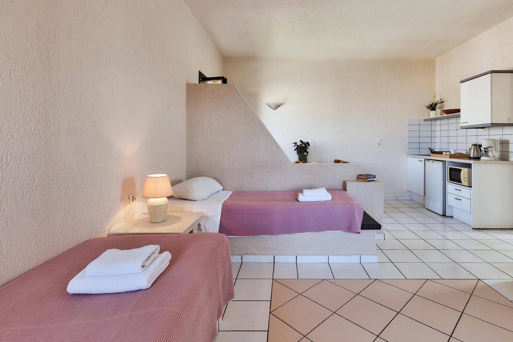 Creteco Hotel & Suites Goúrnes Εξωτερικό φωτογραφία