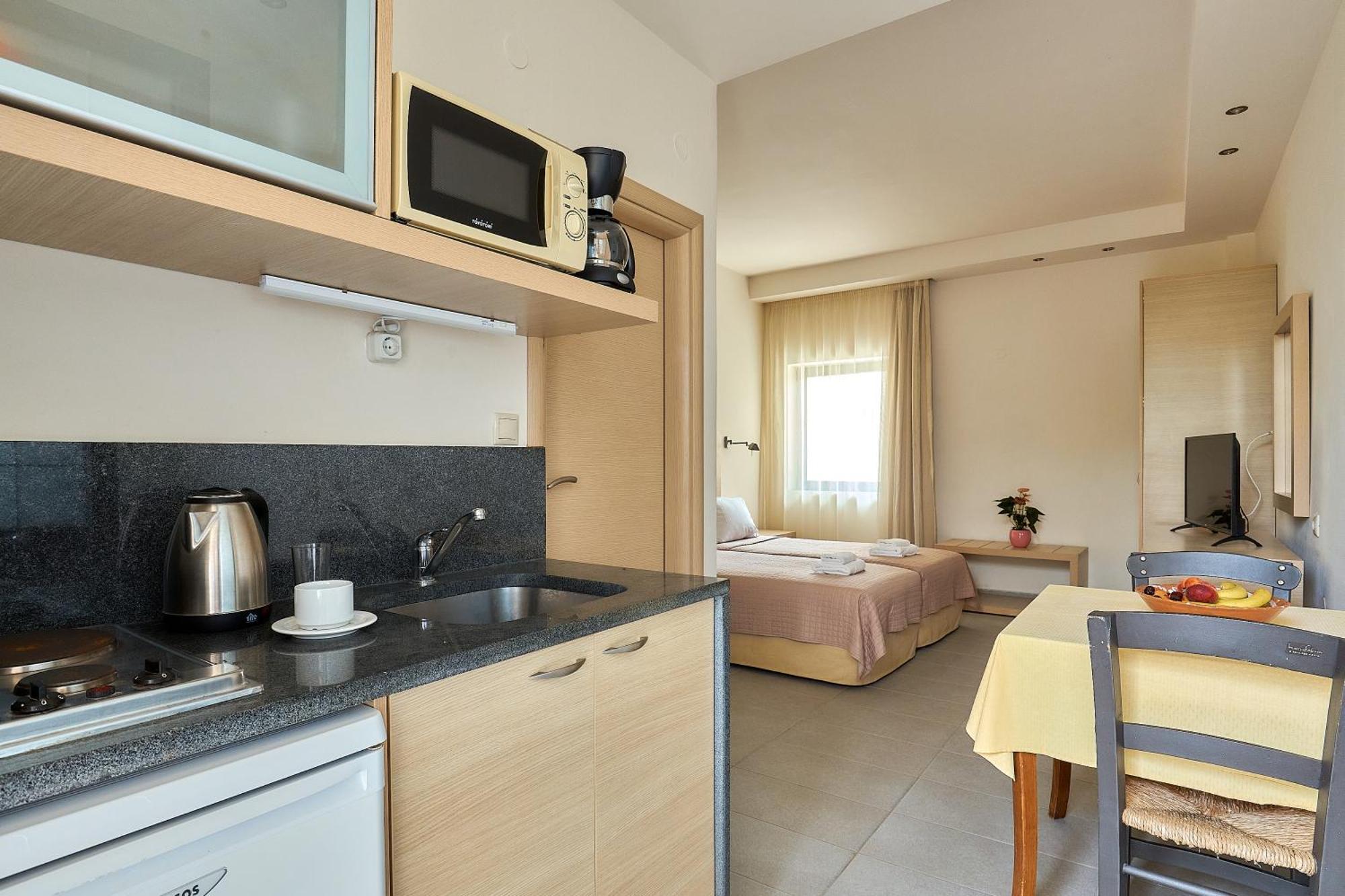 Creteco Hotel & Suites Goúrnes Εξωτερικό φωτογραφία